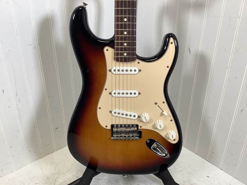 Fender American Deluxe Stratocaster 2011 - 2016 | Reverb
