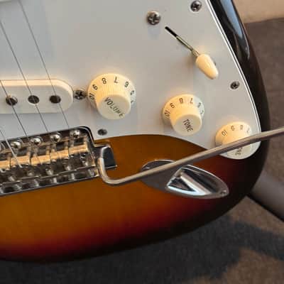 Fender American Vintage '62 Stratocaster 1986 - 3-Color Sunburst image 6