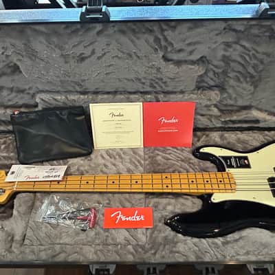 Fender American Pro II Precision Bass, black 9lbs. 4.1oz. #US23119829 image 1