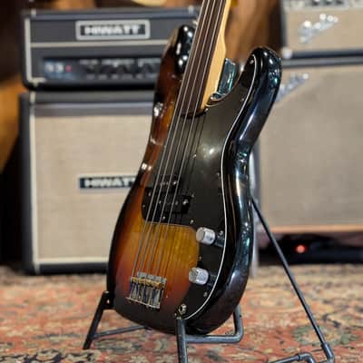 Fender Precision Bass Fretless with Rosewood Fingerboard 1978 - Sunburst image 4