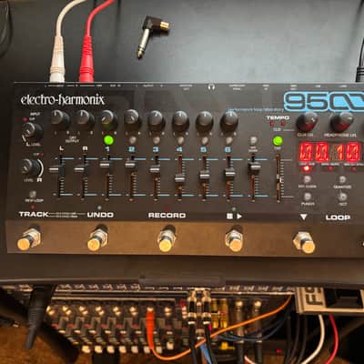 Electro-Harmonix EHX 95000 Loop Pedal Looper w SD card and Power Supply image 1