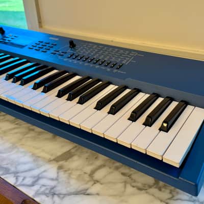 Yamaha CS1x Control Synthesizer 1996 - Blue image 3