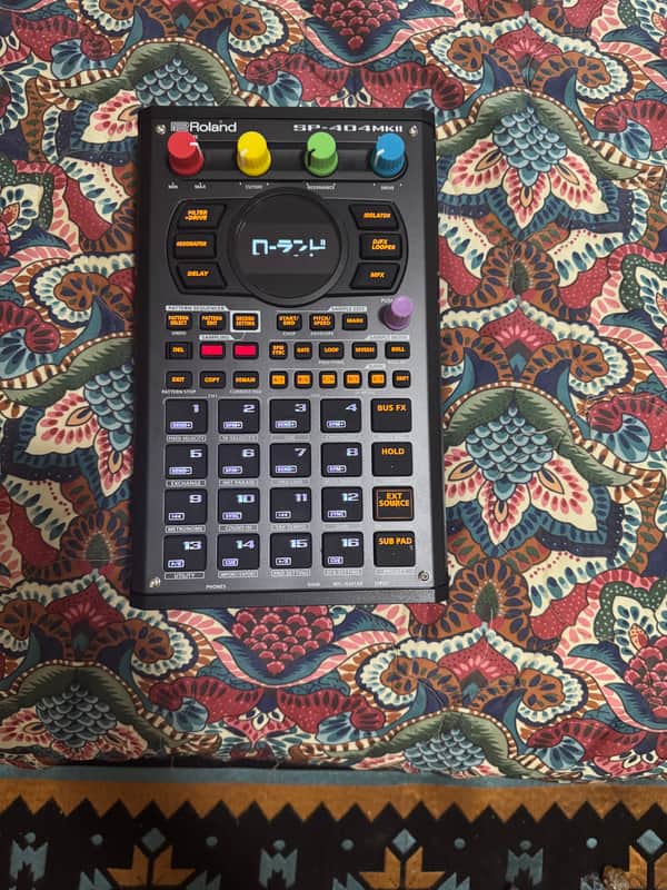 Roland SP-404MkII 2021 - Present - Gray image 1