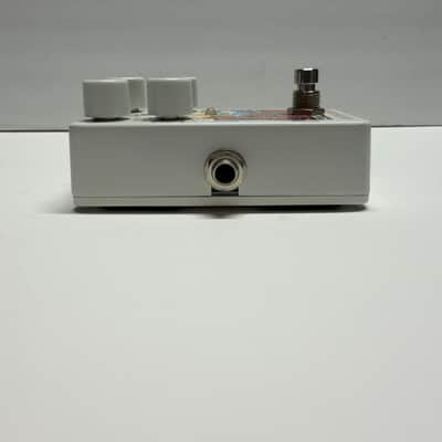Electro-Harmonix Canyon 2017 - Present - White image 5
