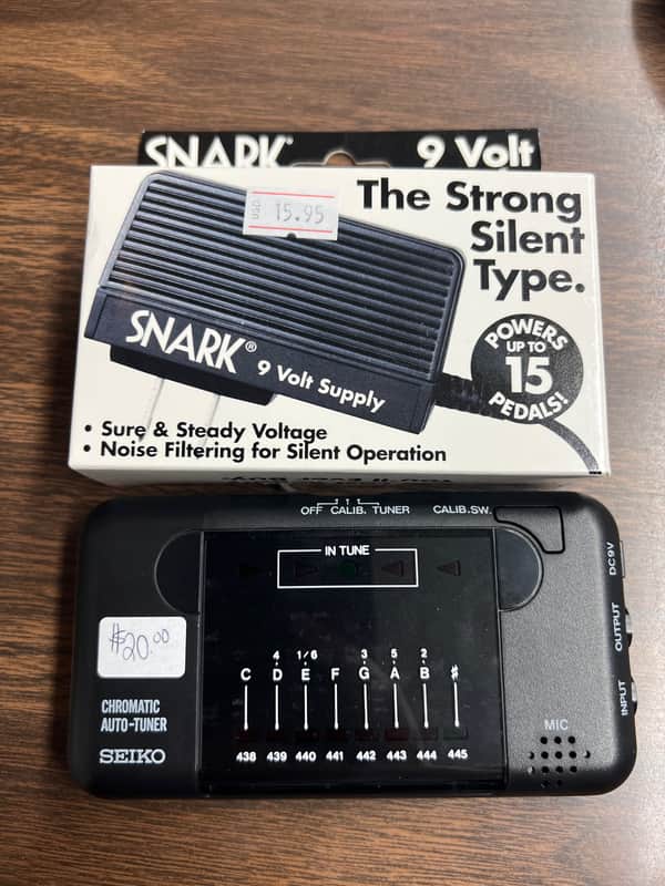 Used Seiko ST800 Chromatic Auto-Tuner comes w/ SNARK 9 Volt Supply Bild 1