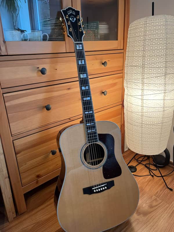 GUILD D-55E Natural image 1