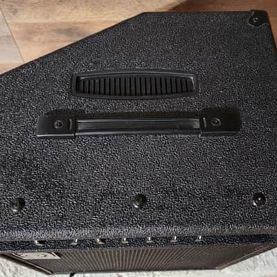 Ampeg BA-110 35-Watt 1x10" Bass Combo 2007 - 2013 - Black image 3