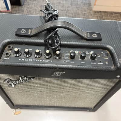 Fender Mustang II Amp image 2