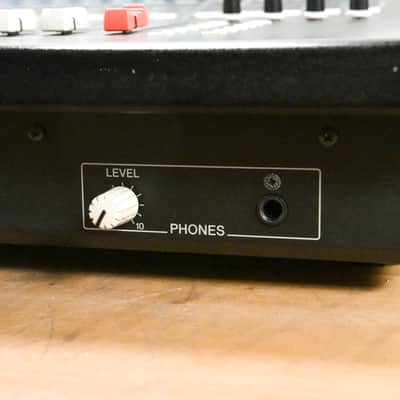 Yamaha LS9-32 32-Input Digital Mixing Console CG0110D image 6