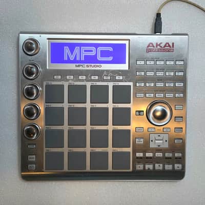 Akai MPC STUDIO USB Pad Controller for MPC Studio Software - Silver Model image 2