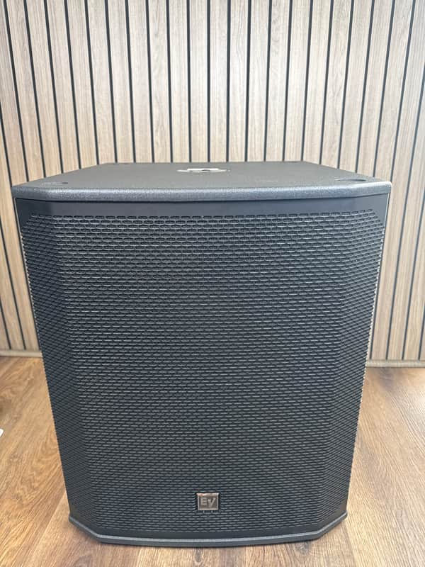 Electro-Voice ELX200-18SP 1200-Watt 18" Powered Subwoofer Speaker 2017 - Present - Black image 1