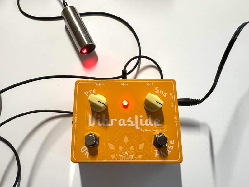 AUM Guitars Vibraslide Sustain-System – Sehr guter Zustand image 1