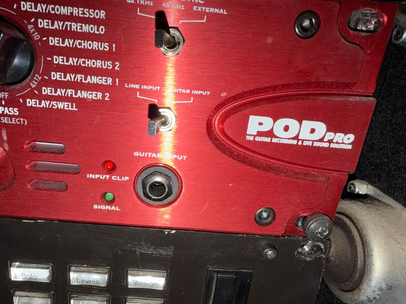 Line 6 POD Pro Rackmount Multi-Effect and Amp Modeler 2001 - 2003 - Red