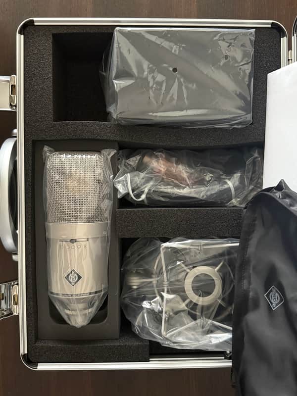 Neumann M 149 Large Diaphragm Multipattern Tube Condenser Microphone 1999 - Present - Nickel image 1