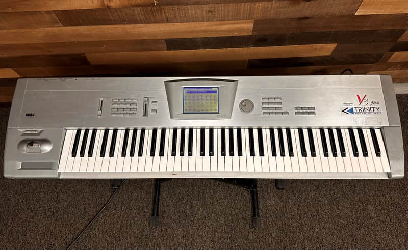 Korg Trinity V3 Pro 76-Key 32-Voice Polyphonic Workstation 1998 - Silver image 1