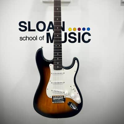 USED Squier Affinity Strat - 2-tone Sunburst image 3