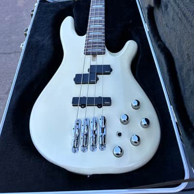 Yamaha BB2004 Mid 2000s - White image 2