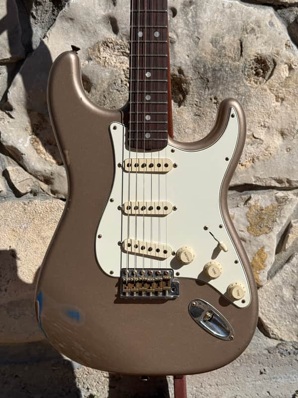 Fender Custom Shop 1965 Stratocaster Shoreline Gold over Lake Placid Blue 2022 - Shoreline Gold over Lake Placid Blue