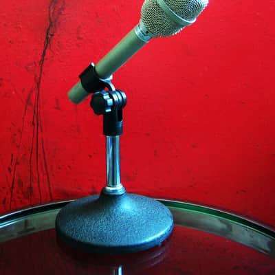 Vintage 1987 Electro-Voice RE11 Supercardioid Dynamic Microphone Low Z w mic clip RE10 RE15 RE16 RE18 image 1