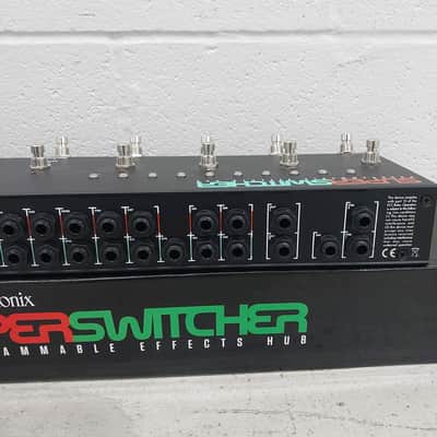 Electro-Harmonix Super Switcher Programmable Effects Hub with Box image 8