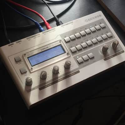 Access Virus TI Snow Desktop Digital Synthesizer 2008 - White