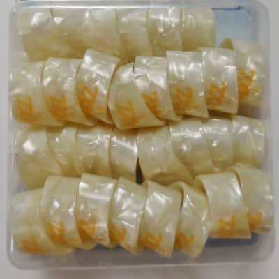 AXL Celluloid Thumb Picks Medium Size in Various Colors - Pack of 30 image 5