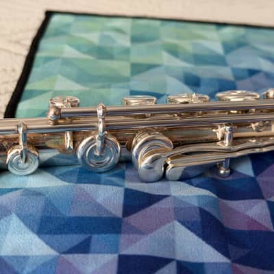 Yamaha YFL-774 Solid Silver Flute image 12