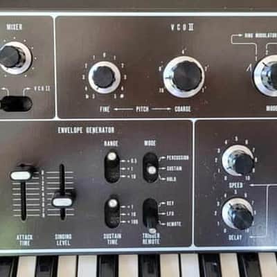 Korg 770 - w/uninstalled midi kit Bild 5