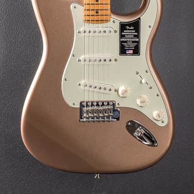 Fender American Professional Classic Stratocaster - Faded Firemist Gold w/Maple image 2
