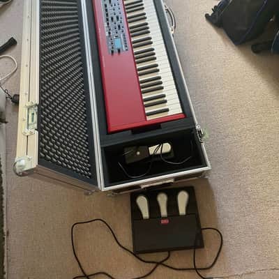 Nord Nord Piano 4 - 88 (2018 - 2020) - Red