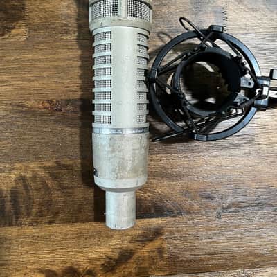 Electro-Voice RE20 Cardioid Dynamic Microphone 1968 - Present - Gray image 4