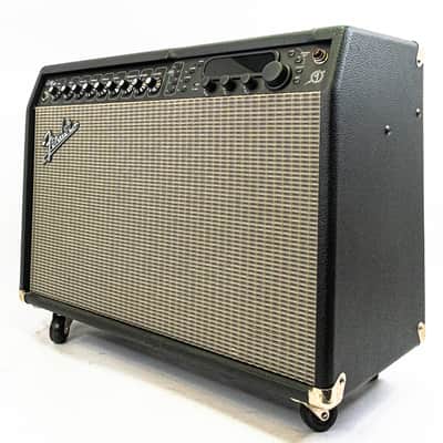 Fender Cyber-Twin 2 x 65-Watt 2x12" Modeling Guitar Amp – Cover & Footswitch image 4