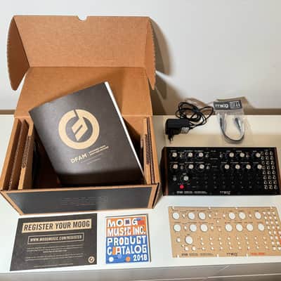 Moog DFAM Drummer From Another Mother Semi-Modular Analog Percussion Synthesizer 2018 - Present - Black/Wood Bild 2
