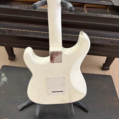 Fender Limited Edition Supreme Stratocaster 2017 - White image 5