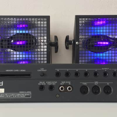 ROLAND R 8 1989 black + 3 memory cards + manual Near Mint condition ! image 3