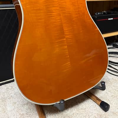 Gibson Custom Shop Hummingbird 2023 - Honey Burst Nitro image 9