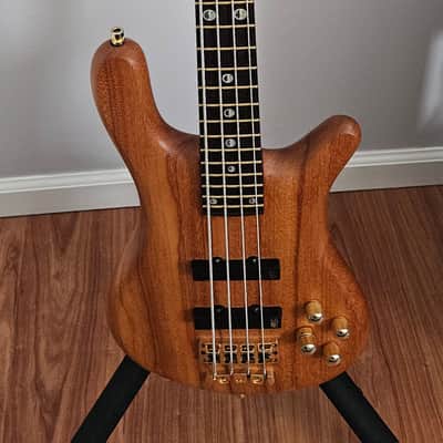 WARWICK STREAMER STAGE II bass guitars