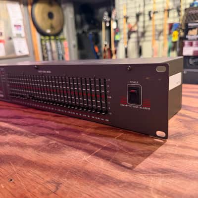 DOD SR831 QXLR Graphic Equalizer image 2