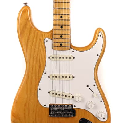 1975 Fender Stratocaster Natural image 4
