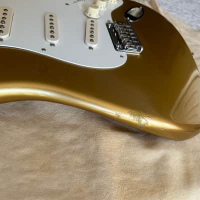 Fender Lincoln Brewster Stratocaster - Present - Aztec Gold image 10