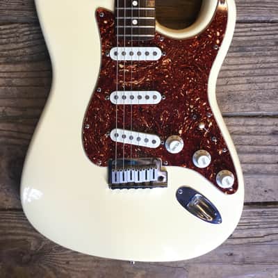 Fender American Standard Stratocaster 1984 Olympic White image 2