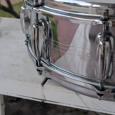 Slingerland No. 141 Radio King 5x14" 10-Lug Chrome Over Brass Snare Drum 1970-1972 - Chrome image 5