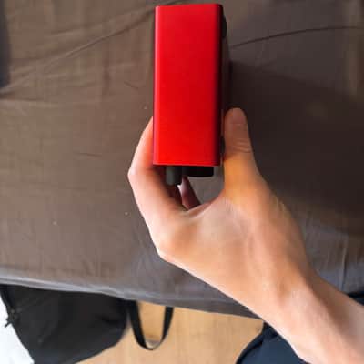 Focusrite Scarlett 2i2 4th Gen USB Audio Interface 2023 - Present - Red image 3