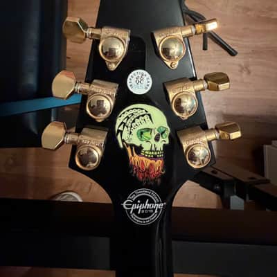 2015 Epiphone Brent Hinds Flying V – Black & Gold - Pre-Production Mistake Prototype. Believed to have been handled by Brent Himself image 2