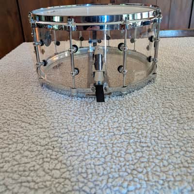 Crush 7 x 14" Acrylic Snare Drum 2014 - 2015 - Clear Acrylic with Chrome Hardware image 3