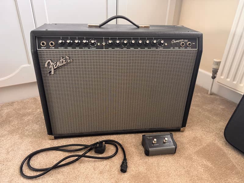 Fender Champion 100 2-Channel 100-Watt 2x12" Solid State Guitar Combo