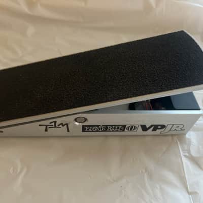 Ernie Ball P0-6180 VP JR. 250K Passive Volume Pedal 2010s - Silver image 1