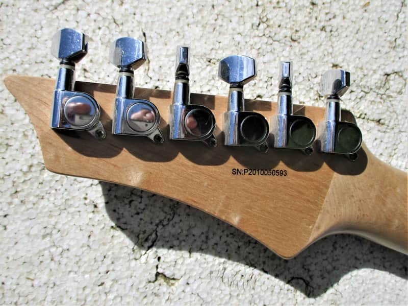 Wasburn RX-25 Guitar, 2010. Sunburst. 3 Pu's, Licensed Floyd | Reverb