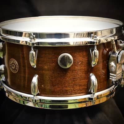 Gretsch Round Badge 4151 Broadkaster Standard 14x6.5" 16-Lug Snare Drum Lacquer Finish 1950 - 1958