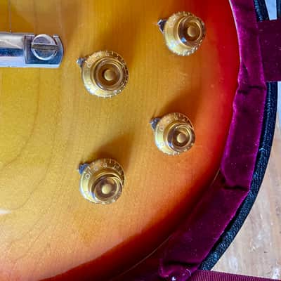 Gibson Les Paul Standard R8 True Historic Custom Shop VOS 2011 - Cherry Sunburst image 5